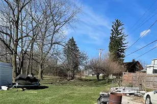 825 Eastern Ave, Bellefontaine, OH 43311 - Photo 3