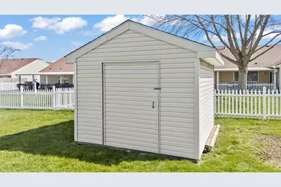 413 Deerwood Drive, Piqua, OH 45356 - Photo 13