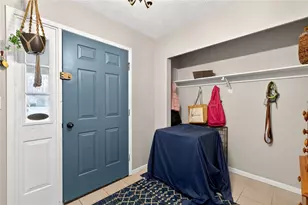 8734 Shadycreek Dr, Centerville, OH 45458 - Photo 5