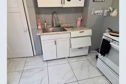 3619 Hoover Avenue, Dayton, OH 45402 - Photo 5