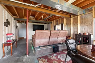 1166 Arbor Springs Dr, Hamilton, OH 45013 - Photo 47