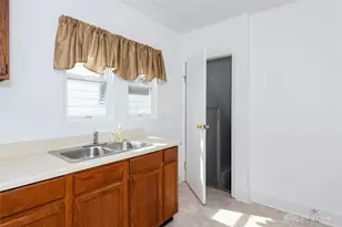 28 N Trenton St, Dayton, OH 45417 - Photo 15