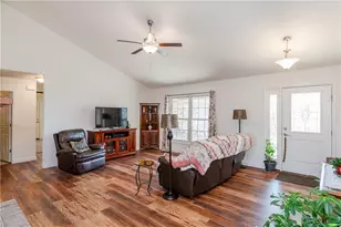 364 W Krepps Rd, Xenia Twp, OH 45385 - Photo 9