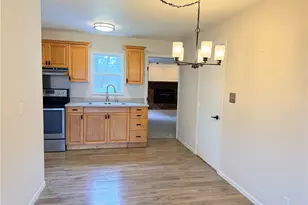 4174 Mapleview Dr, Beavercreek, OH 45432 - Photo 9