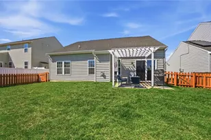 1215 Driftwood Dr, Fairborn, OH 45324 - Photo 43