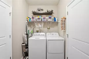 1215 Driftwood Dr, Fairborn, OH 45324 - Photo 39