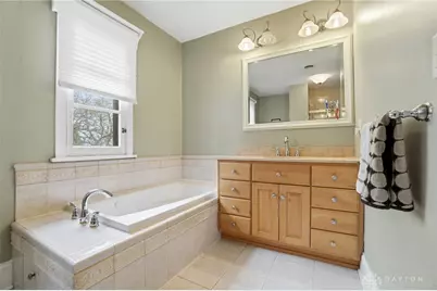 25 W Thruston Boulevard, Oakwood, OH 45419 - Photo 81