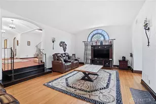 25 W Thruston Blvd, Oakwood, OH 45419 - Photo 23