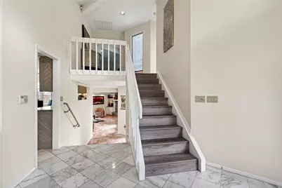 6425 Woodacre Court, Clayton, OH 45322 - Photo 9