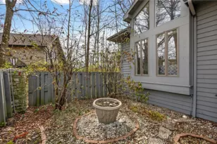 6425 Woodacre Ct, Clayton, OH 45322 - Photo 5