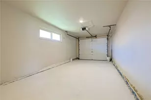 5595 Shady Oak St, Huber Heights, OH 45424 - Photo 33