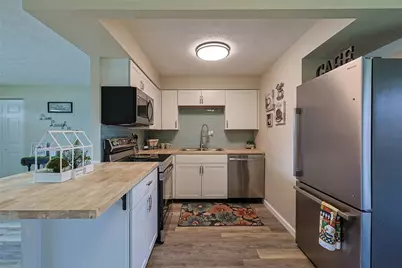 5595 Shady Oak Street, Huber Heights, OH 45424 - Photo 13