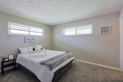 5595 Shady Oak Street, Huber Heights, OH 45424 - Photo 17