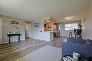 5595 Shady Oak St, Huber Heights, OH 45424 - Photo 9