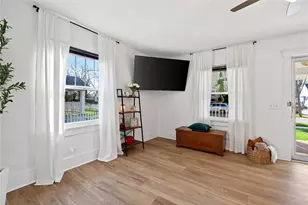 111 W Greenview Dr, Dayton, OH 45415 - Photo 9