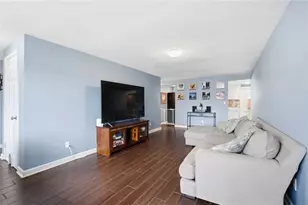 7287 Claircrest Dr, Huber Heights, OH 45424 - Photo 7