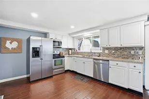 7287 Claircrest Dr, Huber Heights, OH 45424 - Photo 9