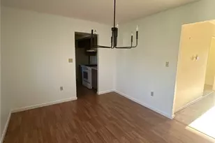 6121 Freeport Dr, Clayton, OH 45415 - Photo 5