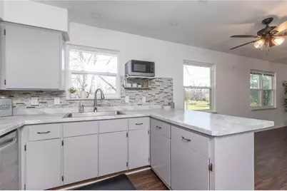 7657 Belle Plain Drive, Huber Heights, OH 45424 - Photo 17