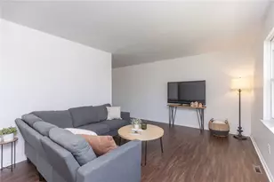 7657 Belle Plain Dr, Huber Heights, OH 45424 - Photo 7