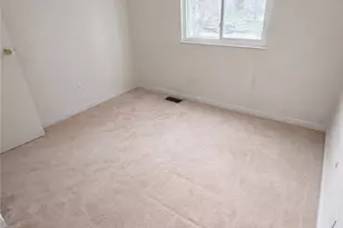 396 Towncrest Dr, Beavercreek, OH 45434 - Photo 13