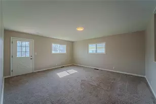 1005 Burt St, Springfield, OH 45505 - Photo 9