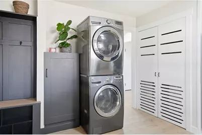 804 Hollendale Drive, Kettering, OH 45429 - Photo 9