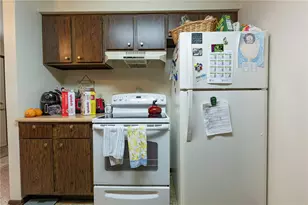 7627 Essington Cir, Washington Twp, OH 45459 - Photo 7