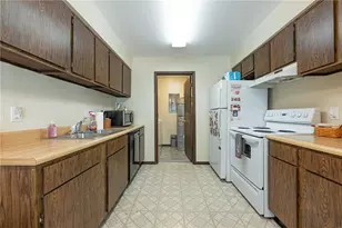 7627 Essington Cir, Washington Twp, OH 45459 - Photo 17