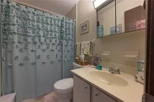 7627 Essington Cir, Washington Twp, OH 45459 - Photo 9