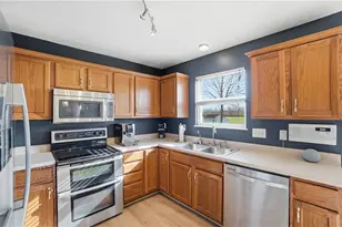 7276 Country Walk Dr, Franklin Twp, OH 45005 - Photo 3