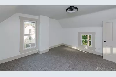 555 E Sycamore Street, Miamisburg, OH 45342 - Photo 23