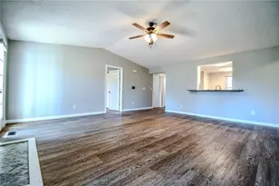 8918 Autumngate Ln, Huber Heights, OH 45424 - Photo 17