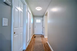 8918 Autumngate Ln, Huber Heights, OH 45424 - Photo 7