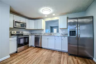 8918 Autumngate Ln, Huber Heights, OH 45424 - Photo 11