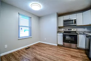 8918 Autumngate Ln, Huber Heights, OH 45424 - Photo 9