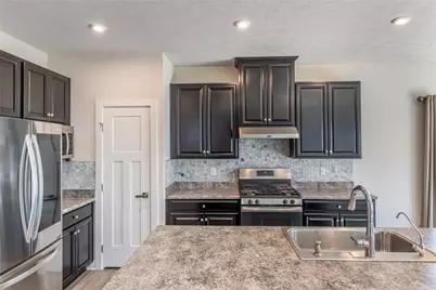 1040 Baywood Drive, Fairborn, OH 45324 - Photo 15