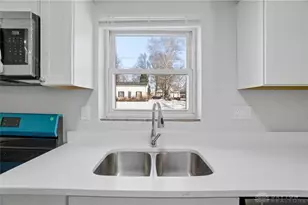 2807 W Galbraith Rd, Cincinnati, OH 45239 - Photo 9