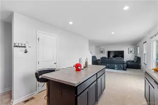 166 Chesapeake Cir, Springfield, OH 45505 - Photo 11