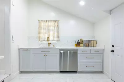 566 Wyoming Street, Dayton, OH 45410 - Photo 7