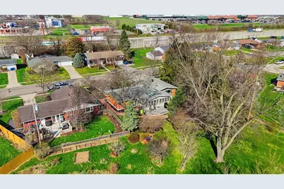 220 N Garber Drive, Tipp City, OH 45371 - Photo 3