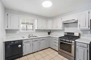 4061 Forest Ridge Blvd, Riverside, OH 45424 - Photo 11