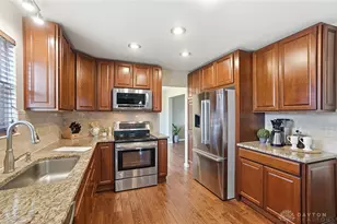 2275 Bluewing Dr, Beavercreek, OH 45431 - Photo 13