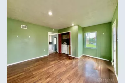 345 E Central Avenue, West Carrollton, OH 45449 - Photo 29