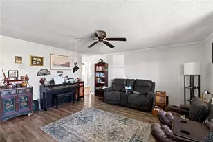 916 Mystic Ln, Troy, OH 45373 - Photo 9