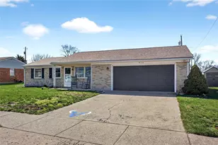 916 Mystic Ln, Troy, OH 45373 - Photo 3