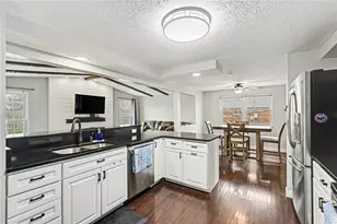 7372 Colegrove Dr, Huber Heights, OH 45424 - Photo 9