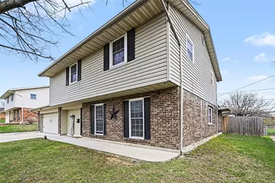 7372 Colegrove Drive, Huber Heights, OH 45424 - Photo 3