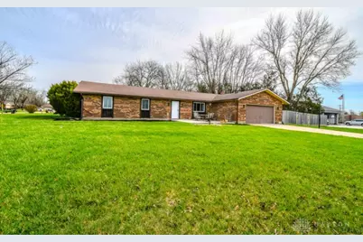 1276 Meadow Bridge Drive, Beavercreek, OH 45432 - Photo 5