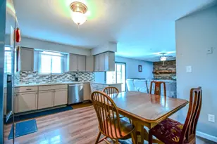 1276 Meadow Bridge Dr, Beavercreek, OH 45432 - Photo 13